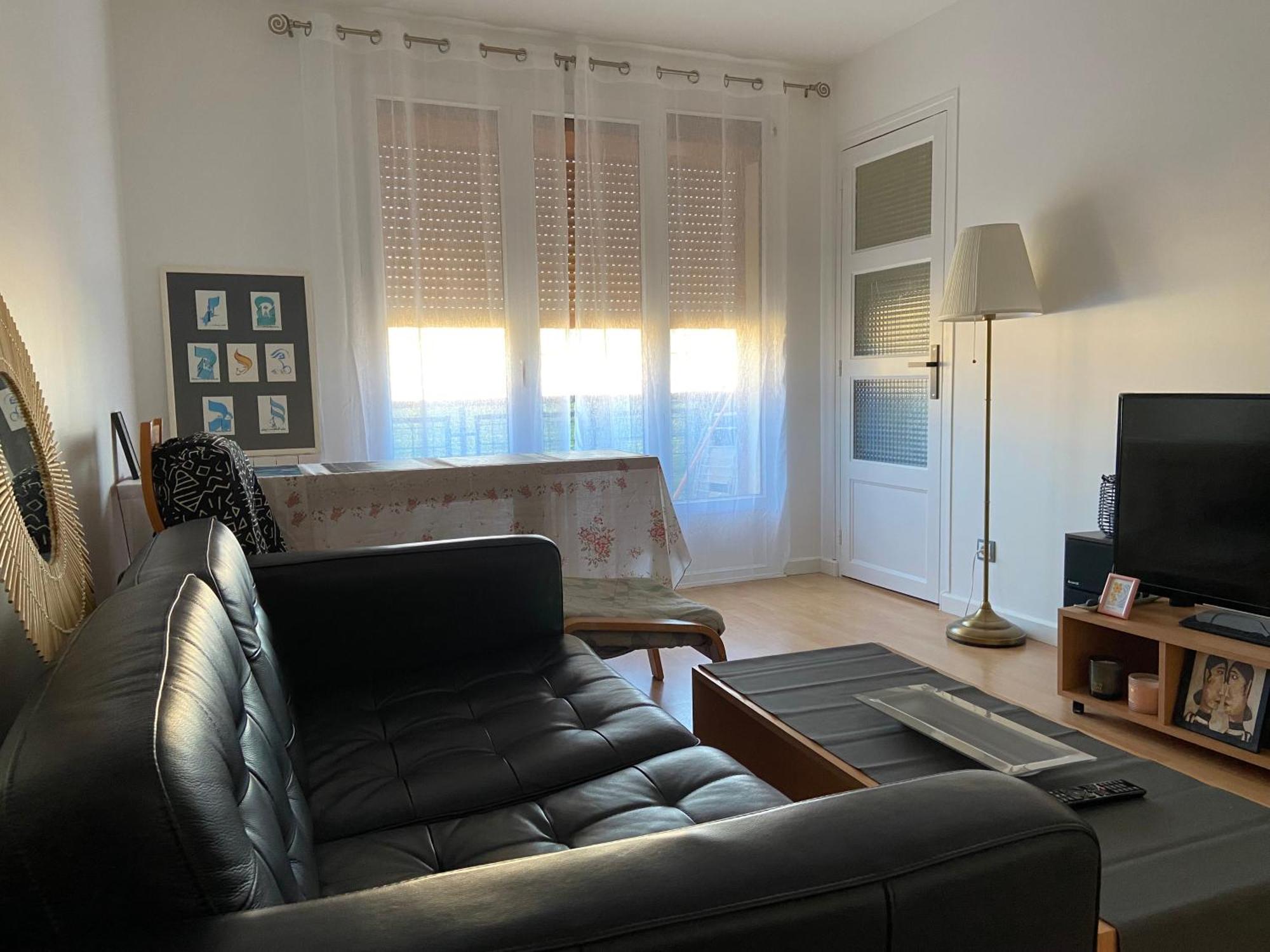 Chambre Simple Paisible Proche De Paris Drancy Esterno foto